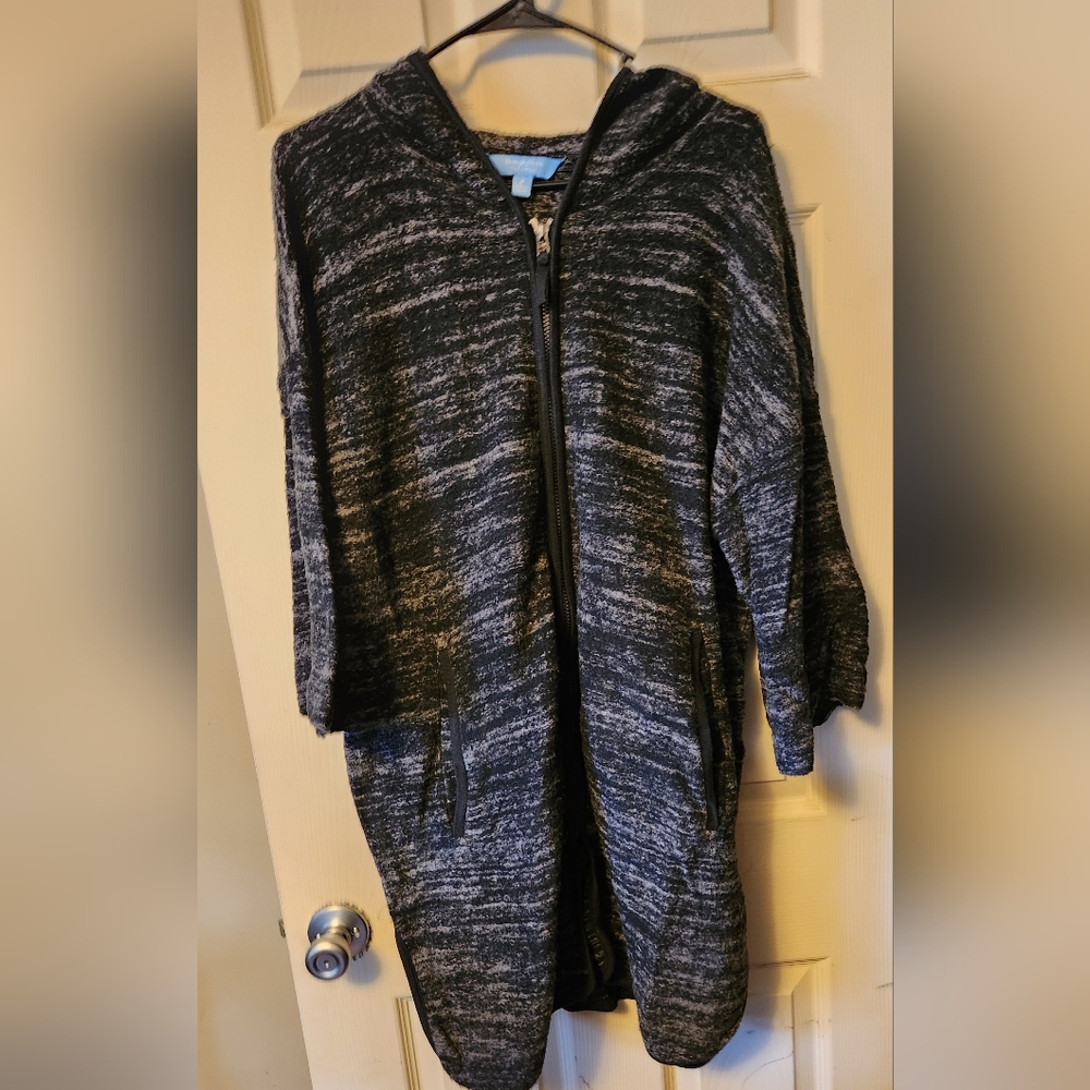 Simply Vera Vera Wang Womens Size Medium Gray Zip Up House Coat
